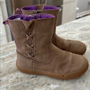 Stride Rite girls boots brown zip up with Velcro strap, pull on leather upper